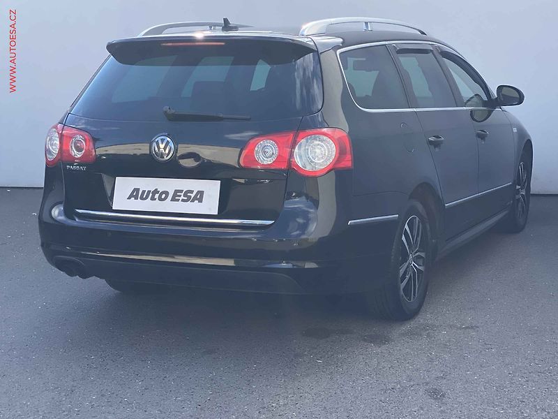 Volkswagen Passat (2009) 2.0TDi, 2.maj, Bixenon, AC - fotka 4 z 19