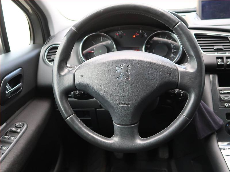 Peugeot 3008 (2011) 1.6 HDi, Navi, Tempomat - fotka 15 z 18