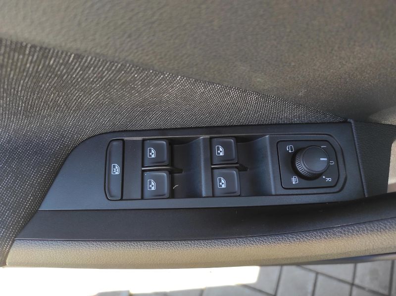 Škoda Kamiq 1,5TSi 110kW, DSG, Dynamic, TZ - fotka 37 z 59