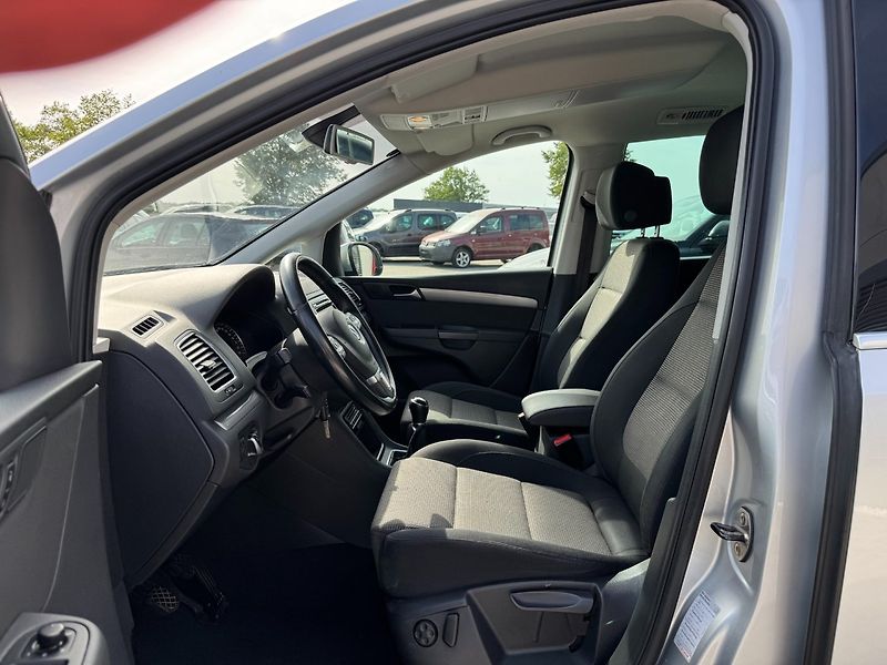 Volkswagen Sharan (2013) Comfortline 2.0 TDI 103kW - fotka 10 z 37