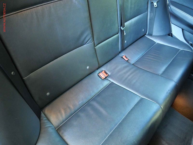 BMW X3 (2012) 3.0d xDrive 30d, 2.maj,ČR - fotka 12 z 24
