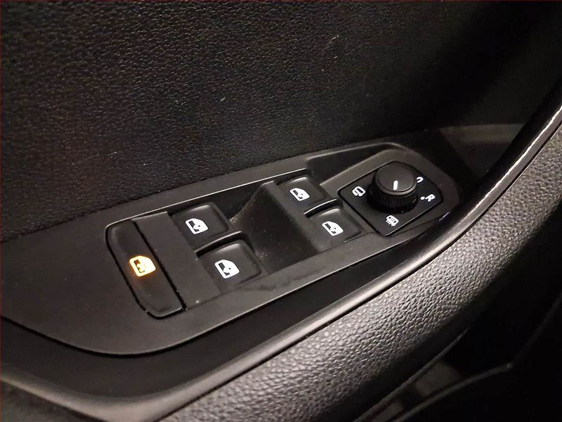Škoda Karoq (2021) Style 1.5 TSI - fotka 21 z 22