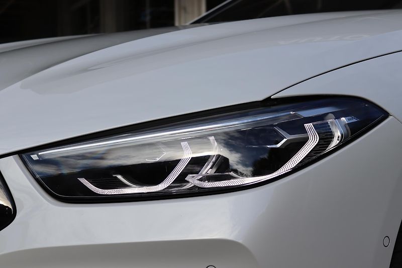 BMW Řada 8 840D XDRIVE GRAN COUPE M-PAKET - fotka 4 z 50