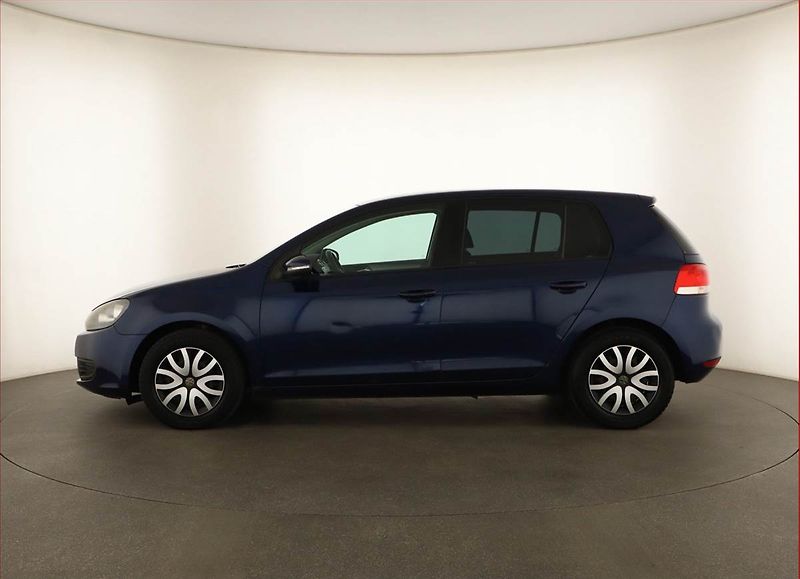 Volkswagen Golf (2010) 1.4 16V - fotka 3 z 11