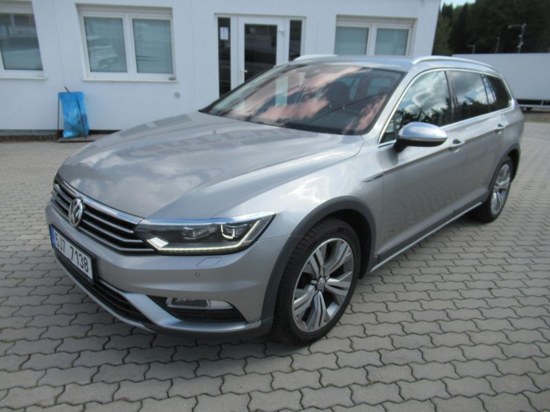 Volkswagen Passat (2016) 2,0TDI 4motion ALLTrack 240ps - fotka 8 z 17