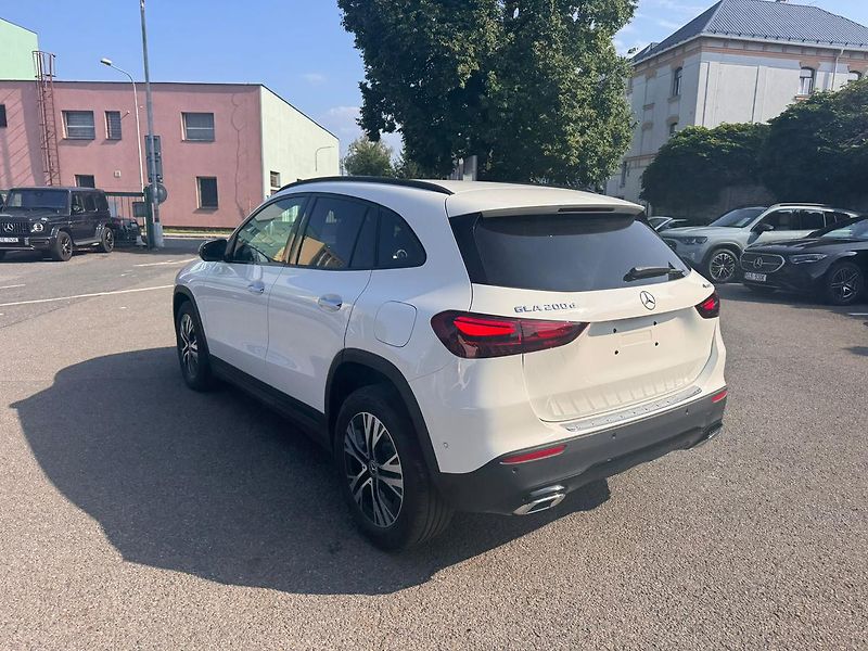 Mercedes-Benz GLA (2026) 200 d 4MATIC - fotka 5 z 22