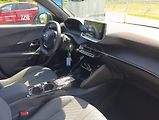 Peugeot 2008 (2026) ALLURE Hybrid 145 e-DCS6 - náhled 12
