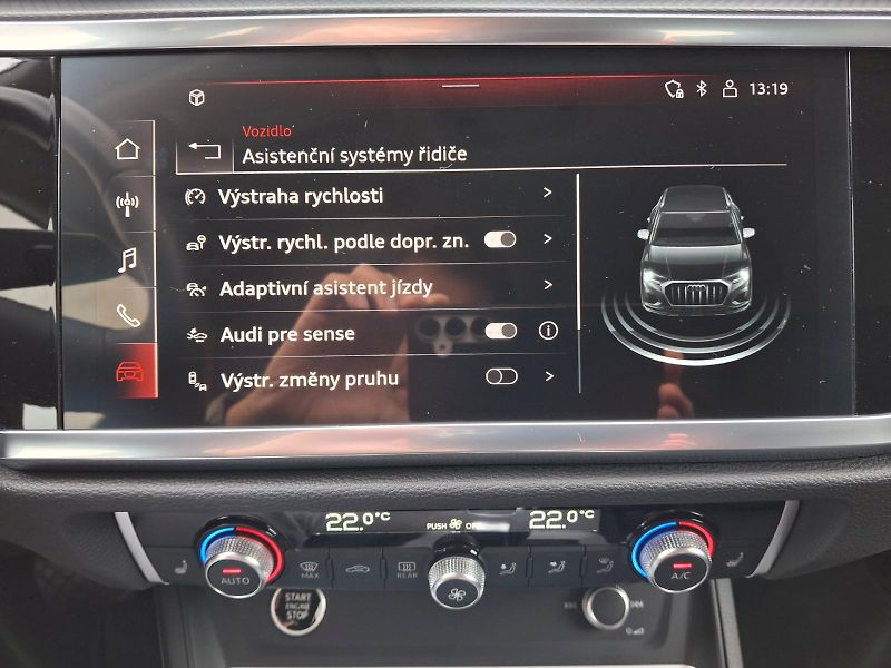 Audi Q3 (2024) Advanced S-Tronic 1,5TFSi 110k - fotka 28 z 35