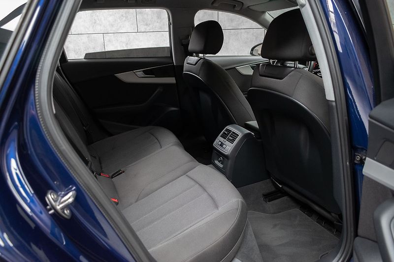 Audi A4 2.0TDI 150kW *ACC*PO ROZVODECH - fotka 13 z 41