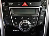 Hyundai i30 (2014) 1.6 GDi, ČR, Temp. park. - náhled 16