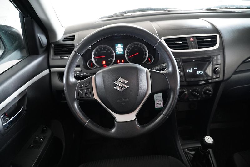 Suzuki Swift - fotka 15 z 20