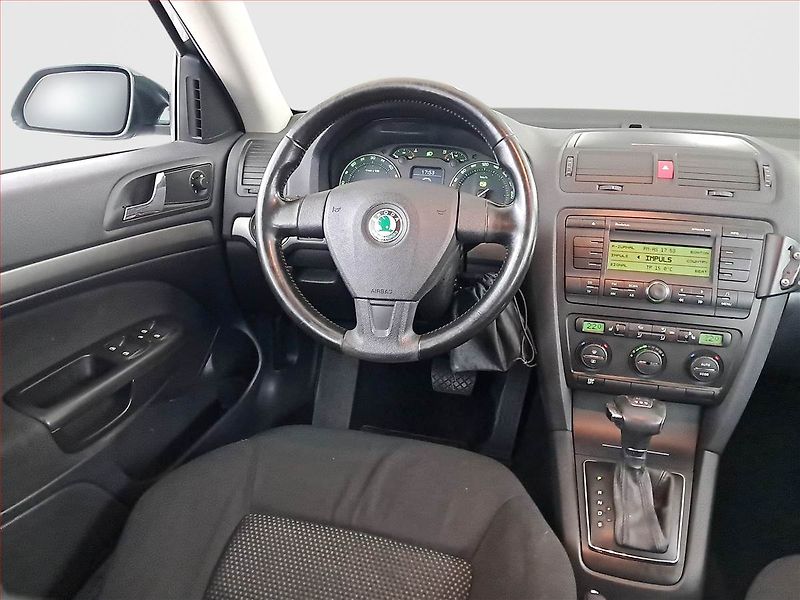 Škoda Octavia (2008) 2.0 TDI, Automat, po STK - fotka 7 z 18
