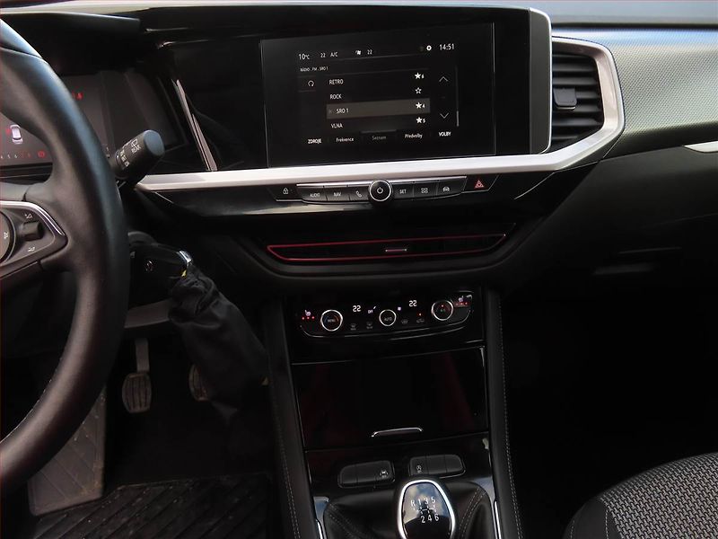 Opel Grandland X (2022) 1.2 Turbo, Serv.kniha - fotka 12 z 17