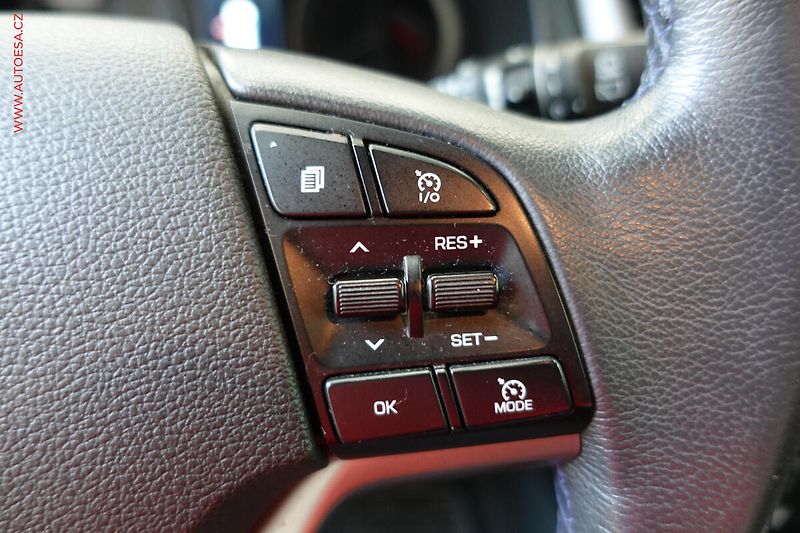 Hyundai Tucson (2016) 2.0CDi 4x4, ČR, Navi, AC - fotka 17 z 24