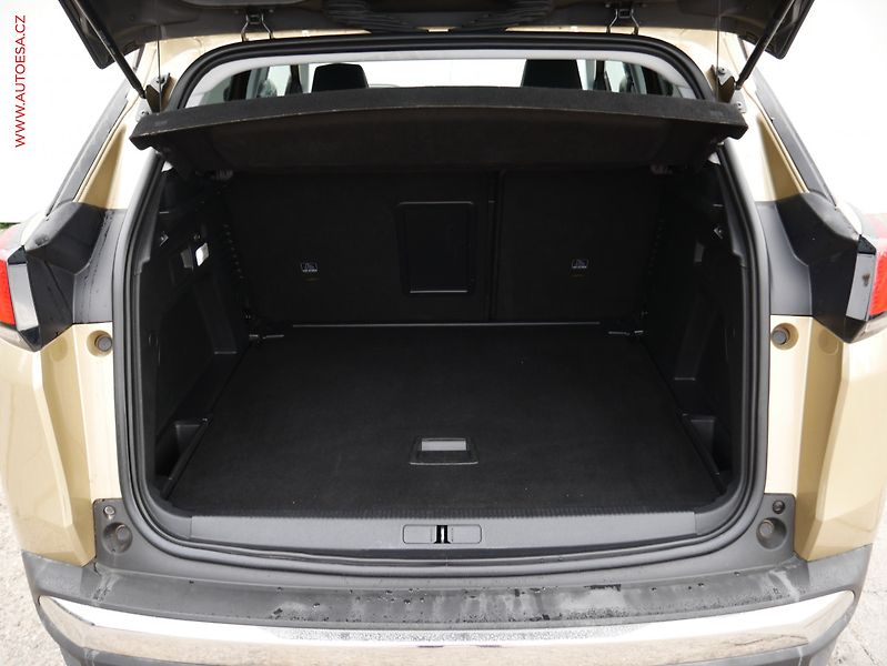 Peugeot 3008 (2017) 1.6 HDi, Allure, navi, +kola - fotka 7 z 23