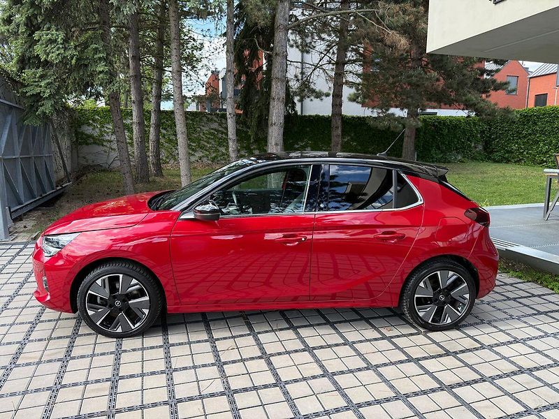 Opel Corsa Ultimate 50kWh REZERVACE - fotka 3 z 36
