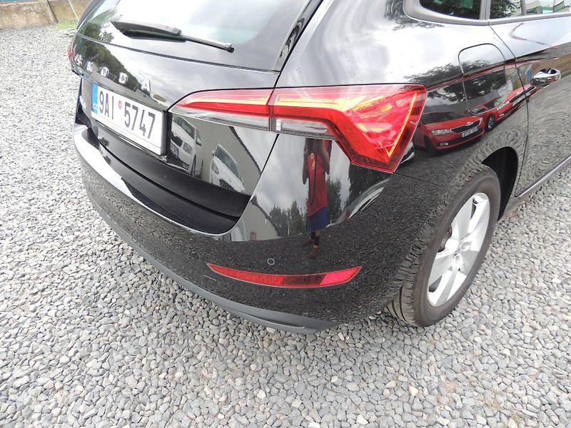 Škoda Scala (2022) 1.5TSi,110kw,AMB+,ČR,1.majitel - fotka 11 z 52