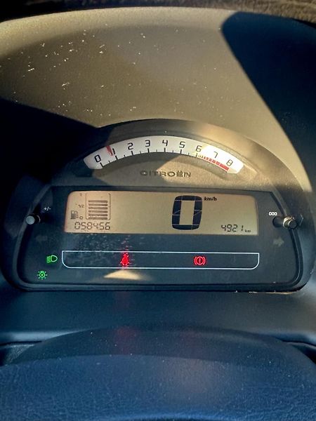 Citroën C2 (2005) Citroen C2 1,4 benzin  - fotka 15 z 21