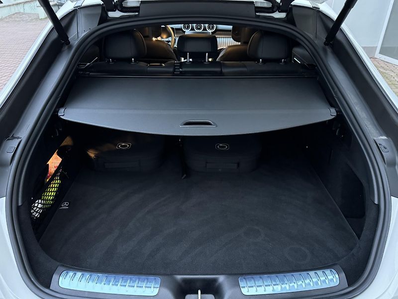 Mercedes-Benz GLC 300 de kupé AMG Premium - fotka 18 z 18