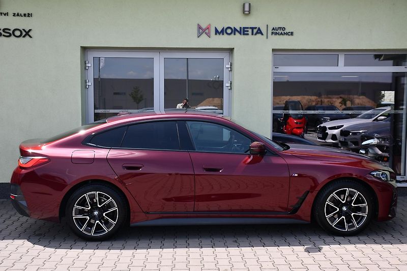 BMW Řada 4 420d xDrive M-SPORT ČR 1.MAJ - fotka 12 z 46