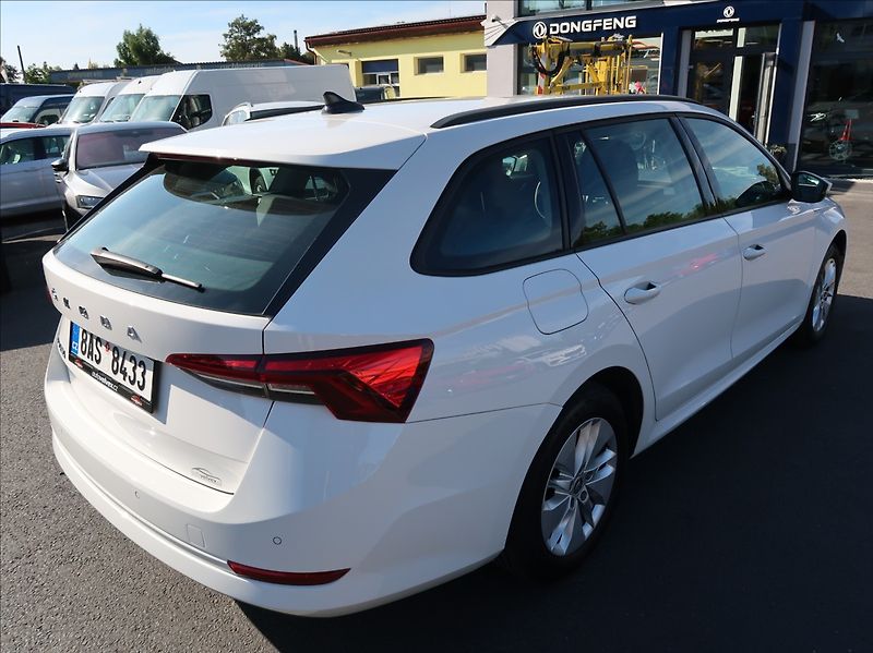 Škoda Octavia 2,0 TDi,1majČR,serv.kn.,DPH - fotka 3 z 25
