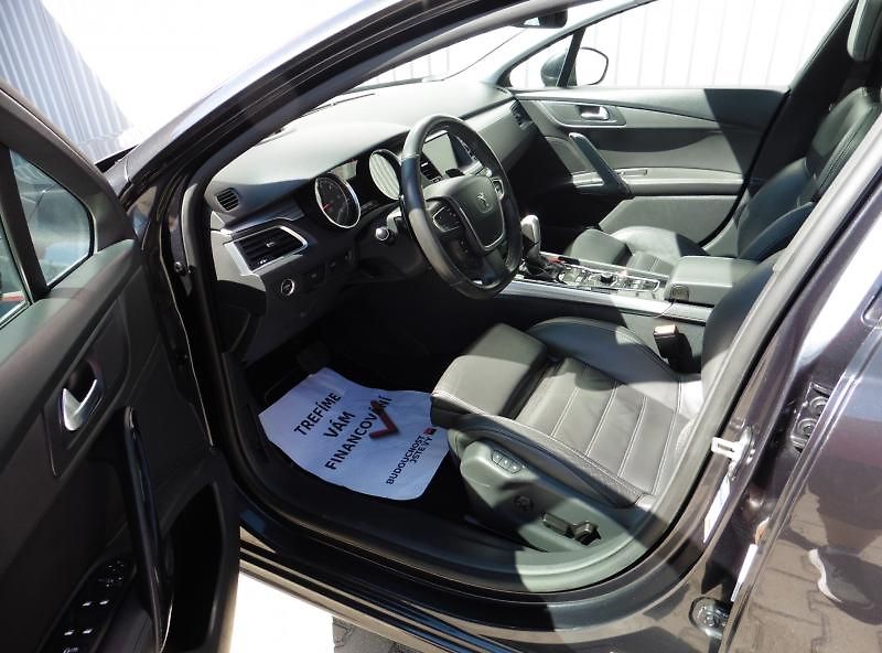 Peugeot 508 SW 2,2 HDi GT Navi, Led, - fotka 13 z 17