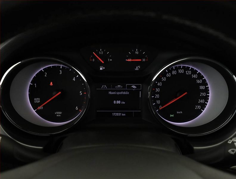 MG ZS (2024) Elegance 1.0 Turbo - fotka 12 z 17