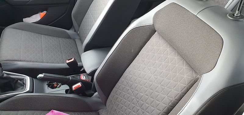 Volkswagen T-Cross (2022) Prodám   - fotka 18 z 23