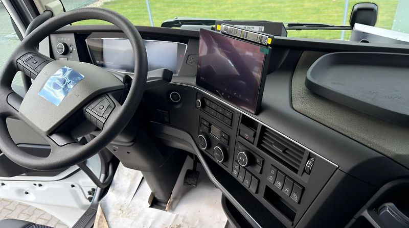 Volvo FH (2026) 5 6x4 valník + HR - fotka 24 z 28