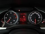 Audi A4 (2010) 2.0 TDI, nová STK - náhled 9