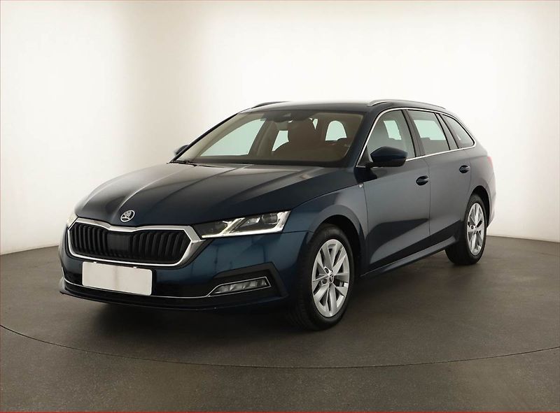 Škoda Octavia (2022) 2.0 TDI, ČR,1.maj, Serv.kniha - fotka 2 z 20