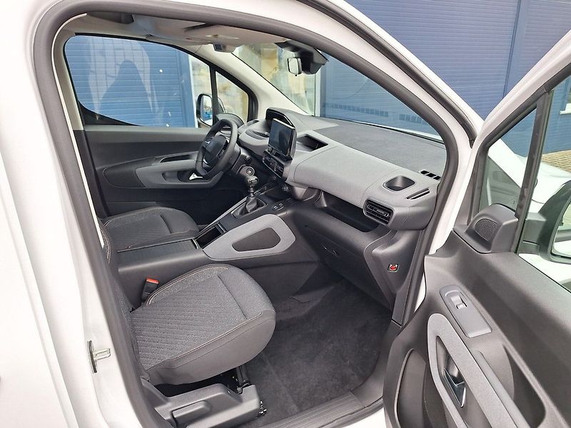 Peugeot Rifter (2026) ALLURE PT 110  M6 - fotka 18 z 18