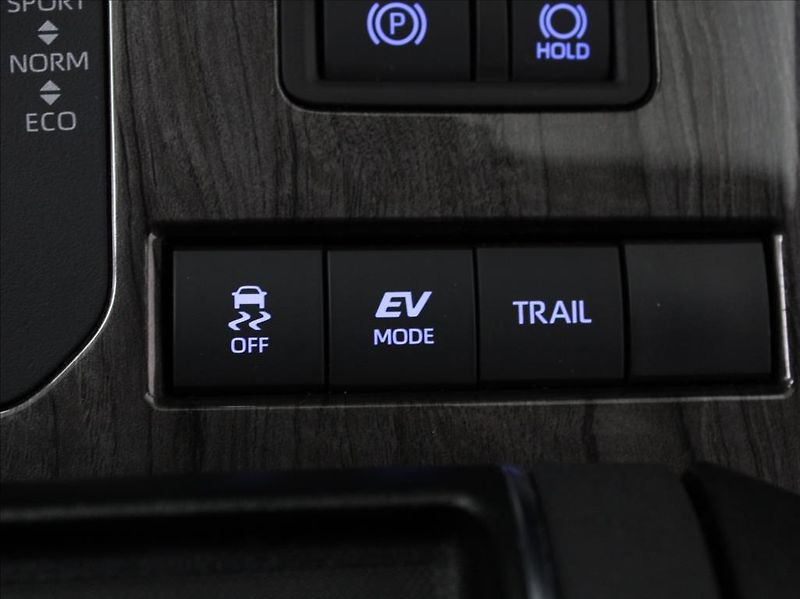 Toyota Highlander 2,5 Hybrid Exclusice 7-m. DPH - fotka 19 z 22