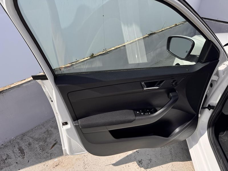 Škoda Fabia (2017) 1.4 TDI DSG - fotka 15 z 28