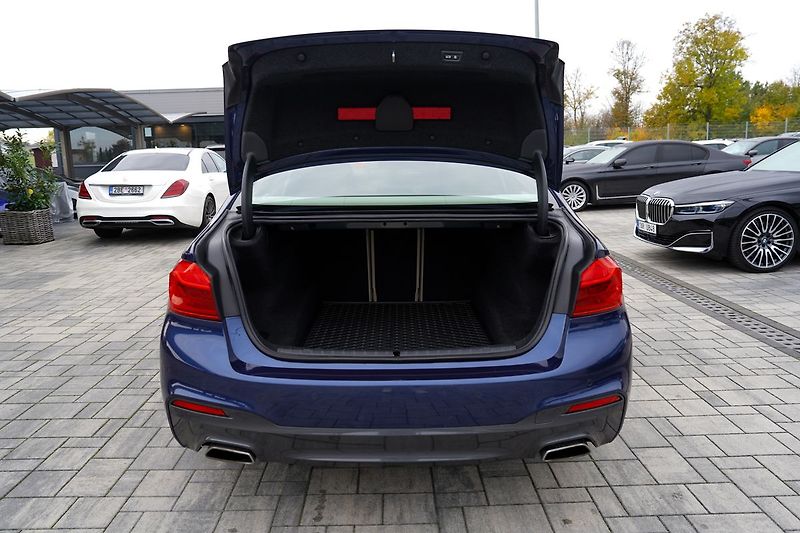 BMW Řada 5 540d xDrive Mpaket/320PS/ČR - fotka 11 z 50