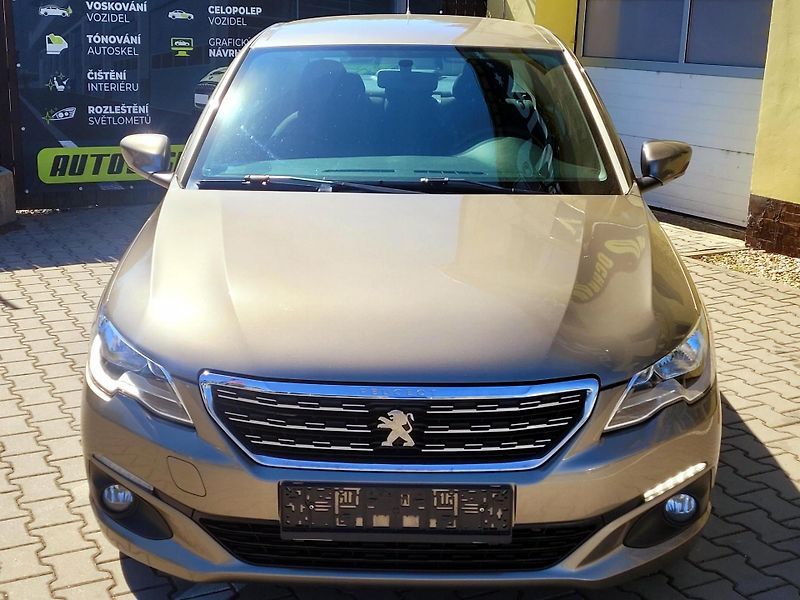 Peugeot 301 EAT6 115k *SERV.KN*CZ, 1xMaj - fotka 2 z 42