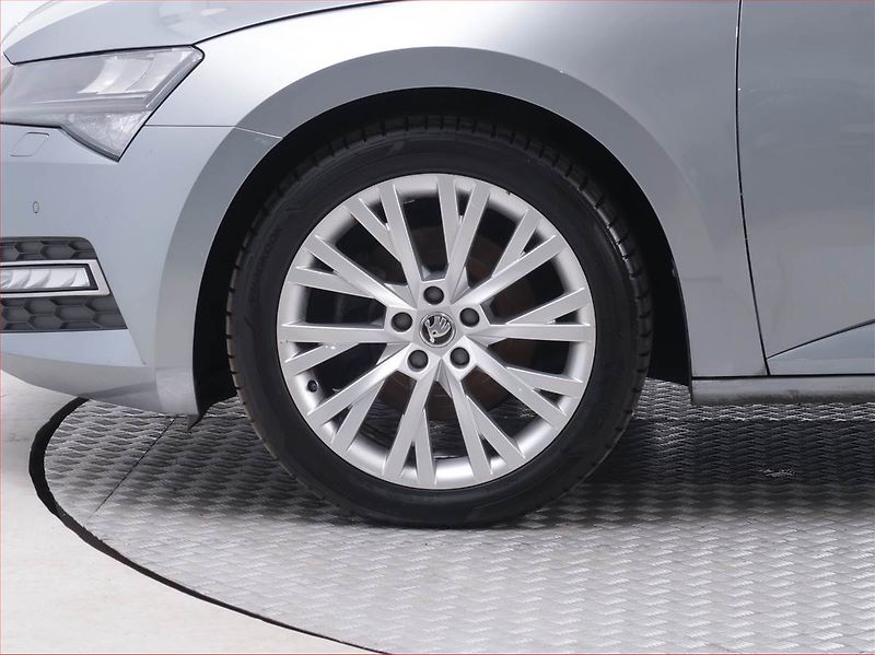 Škoda Superb (2020) Style 1.5 TSI - fotka 15 z 22