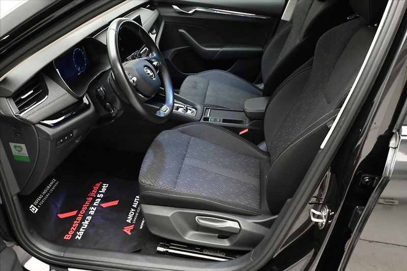 Škoda Octavia 2,0 TDI 110kW DSG Style Záruka - fotka 13 z 32