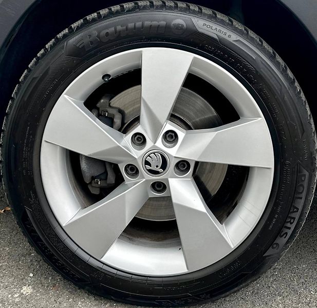 Škoda Octavia (2018) III FL SCOUT 2.0 TDI 135kW 4x4 - fotka 7 z 34