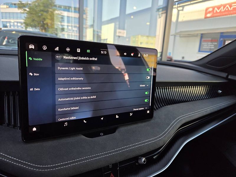 Škoda Superb (2026) 2.0 TDI Sportline - fotka 32 z 49
