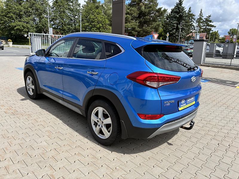 Hyundai Tucson 4x4, STYLE,TAŽNÉ,1.MAJITEL - fotka 5 z 26