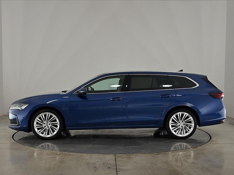Škoda Superb L&K 4x4 DSG - fotka 3 z 30