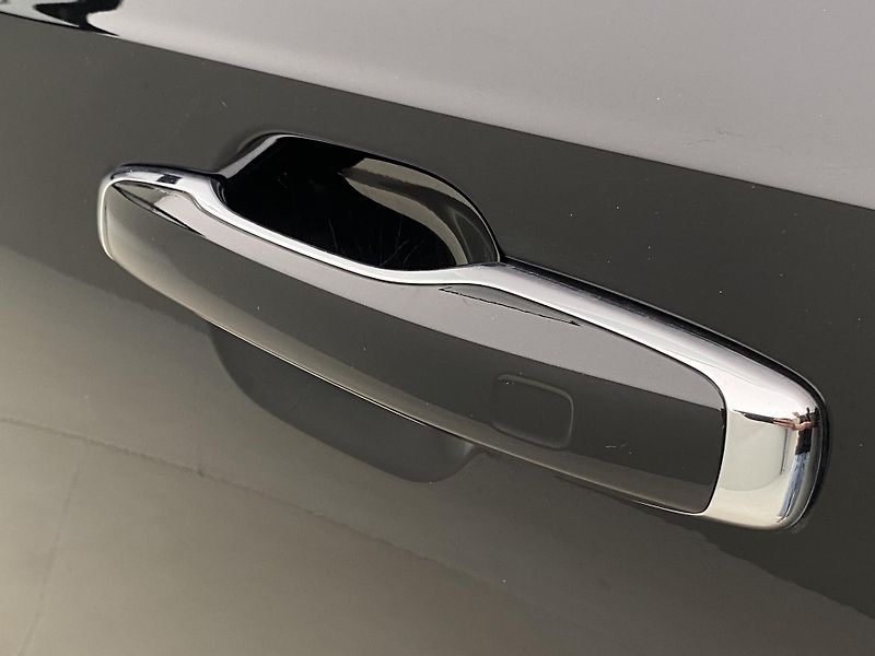 Volvo XC90 B5 AWD INSCRIPTION AUT CZ 7m - fotka 39 z 55