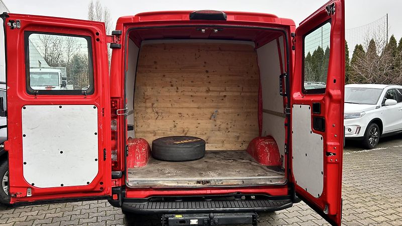 Iveco Daily 2.3M-Jet 35S 5.Míst  - fotka 12 z 12