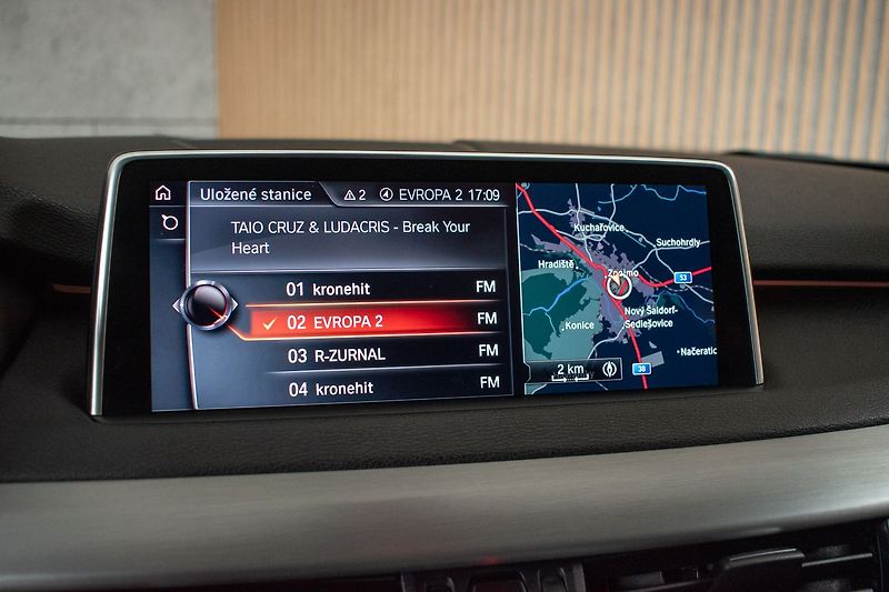 BMW X5 xDrive30d ///MSPORT*ČR*KAMERY - fotka 28 z 42