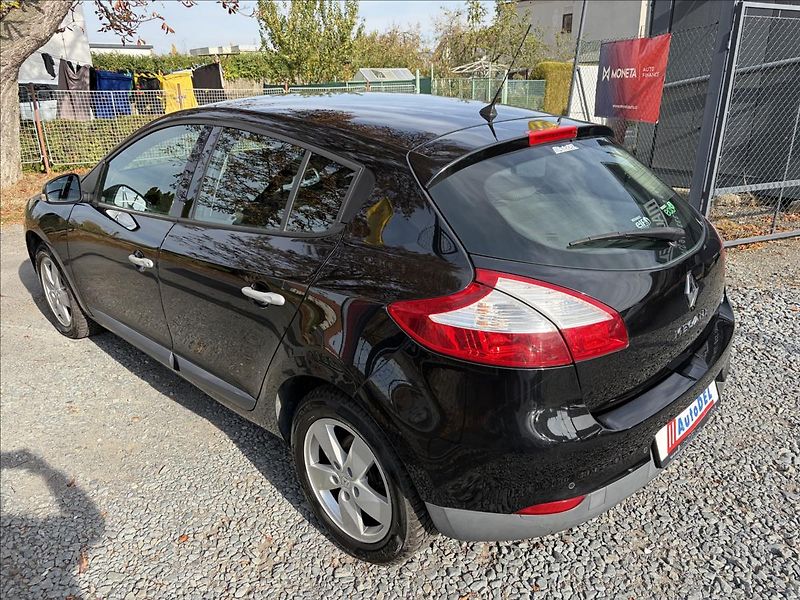 Renault Mégane 1,9 DCi 96kW  Tempomat,Senzory - fotka 3 z 40