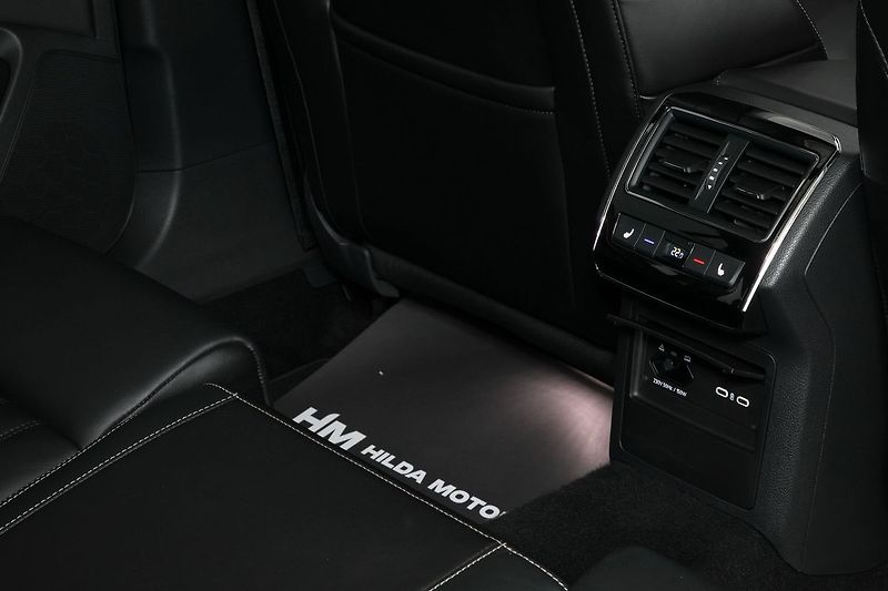 Škoda Superb 2.0TDI 147kW 4x4 DSG L&K Tažné - fotka 22 z 44