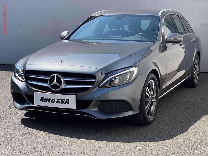 Mercedes-Benz Třídy C (2017) 2.0T C200, Avantgarde, LED - fotka 3 z 18