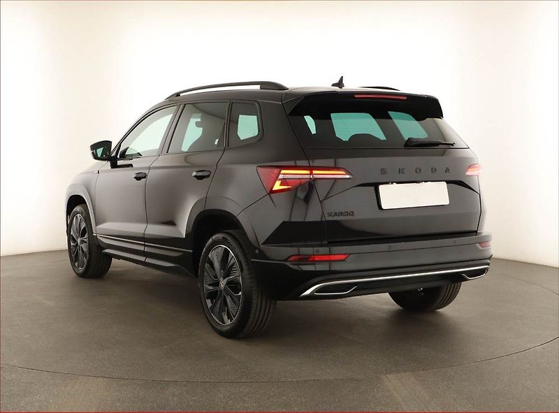 Škoda Karoq (2025) 1.5 TSI, SPORTLINE, AUTOMAT - fotka 4 z 18