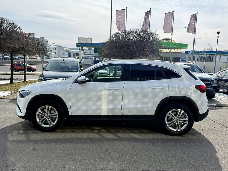 Mercedes-Benz GLA (2025) 220 4MATIC - fotka 5 z 40